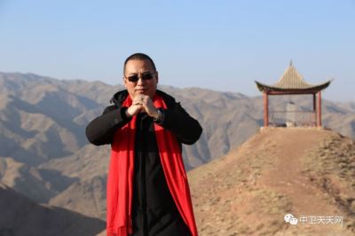 2019年1月1日，5位中衛(wèi)青年企業(yè)家在寺口山上送祝福